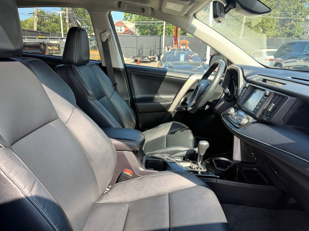 Certified 2016 Toyota RAV4 Limited AWD/4WD image 18