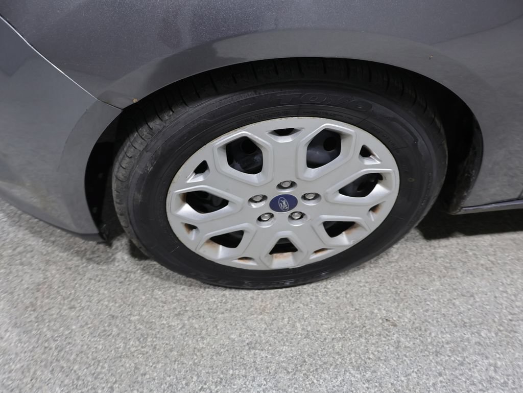 Used 2012 Ford Focus SE FWD image 14