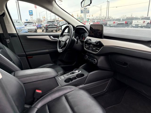 Used 2021 Ford Escape SEL image 8