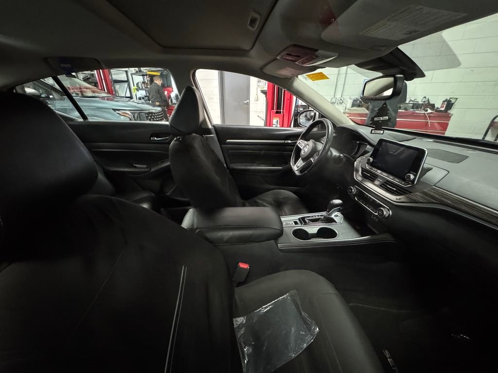 Used 2019 Nissan Altima 2.5 SL image 3