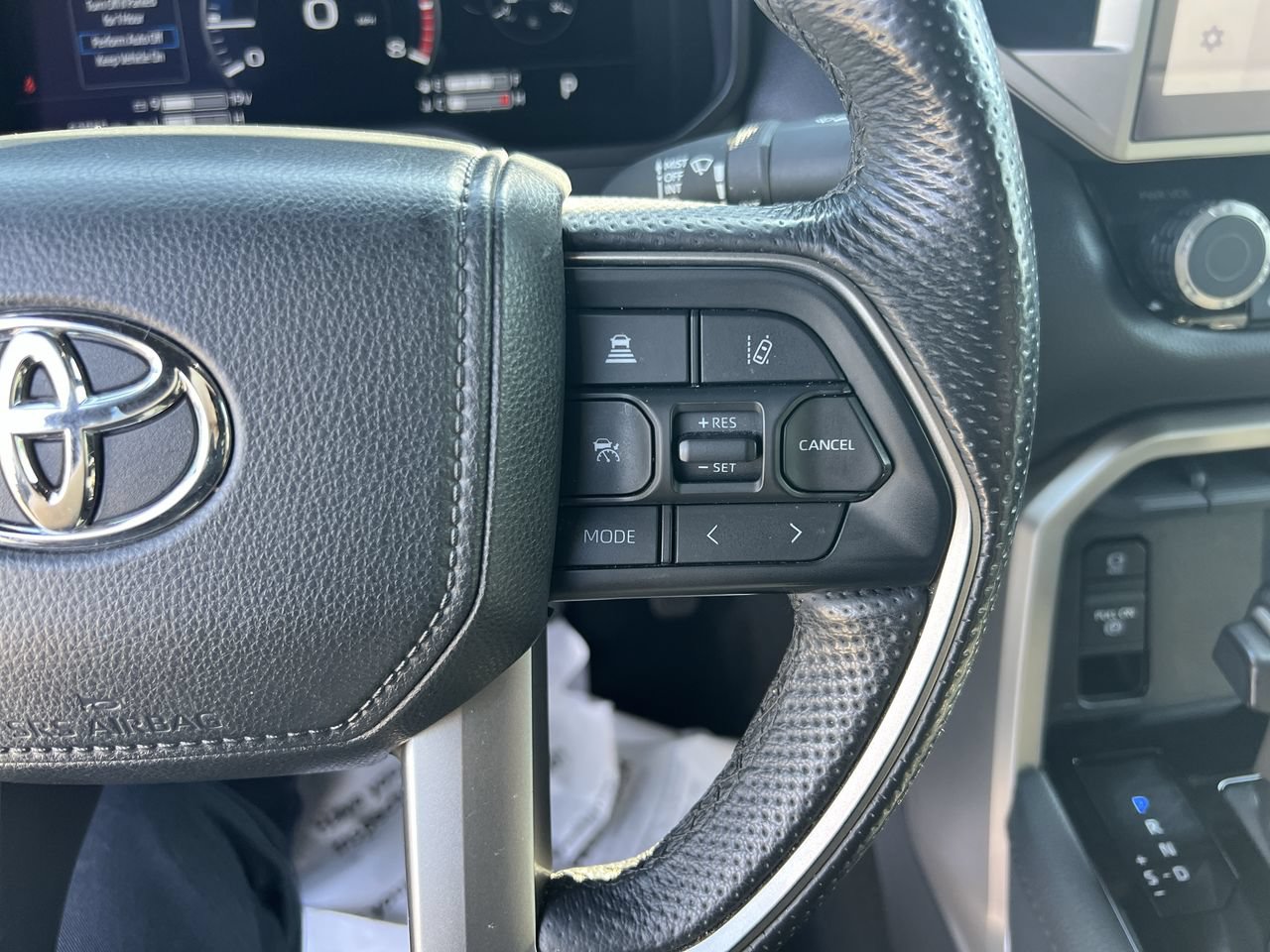 Used 2025 Toyota Tundra Limited AWD/4WD image 20