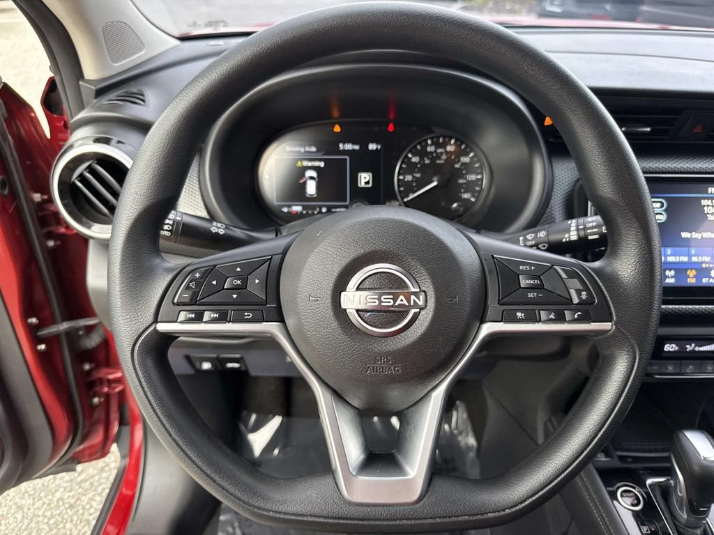 Used 2022 Nissan Kicks SV FWD image 39