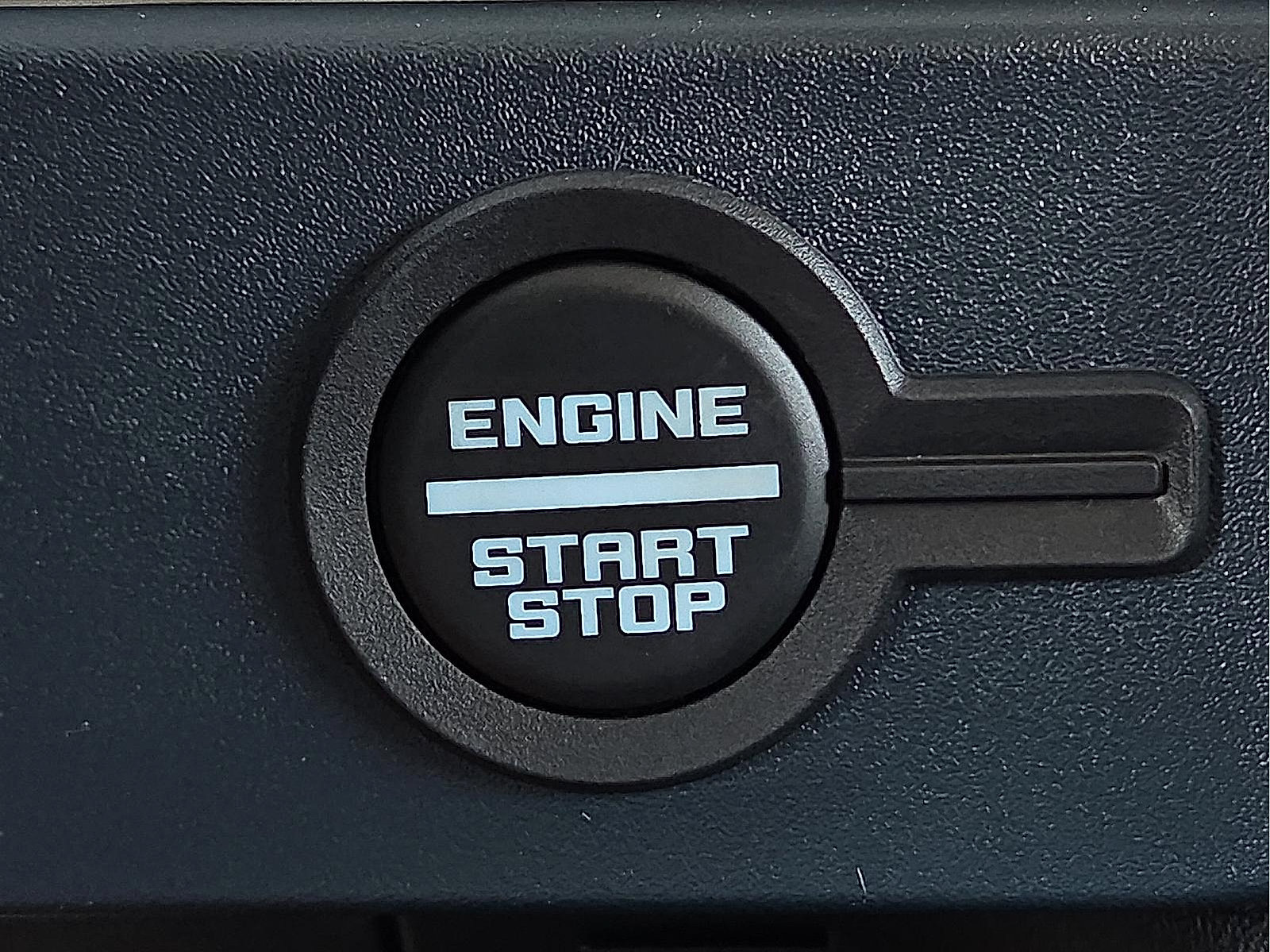 Certified 2025 Ford Bronco Heritage Edition AWD/4WD image 20