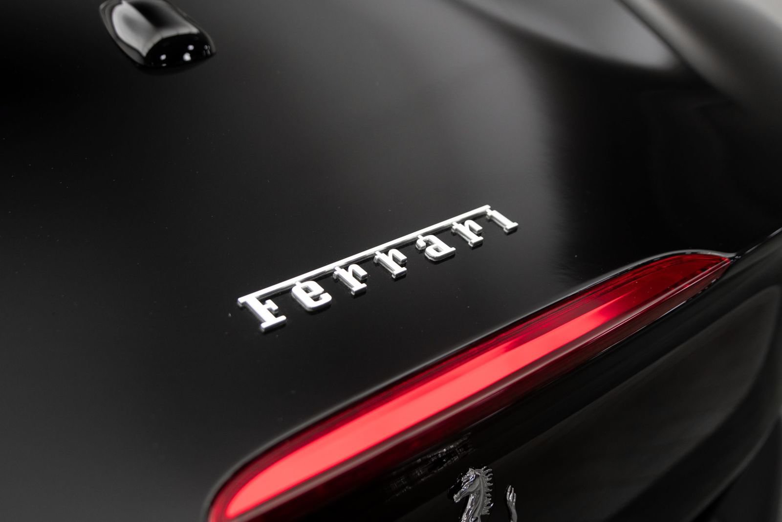 Used 2023 Ferrari Portofino M RWD image 47