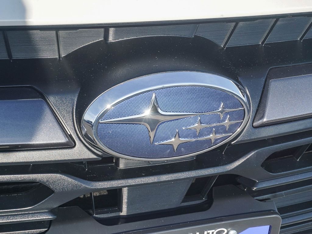 Used 2025 Subaru Outback Premium AWD/4WD image 11