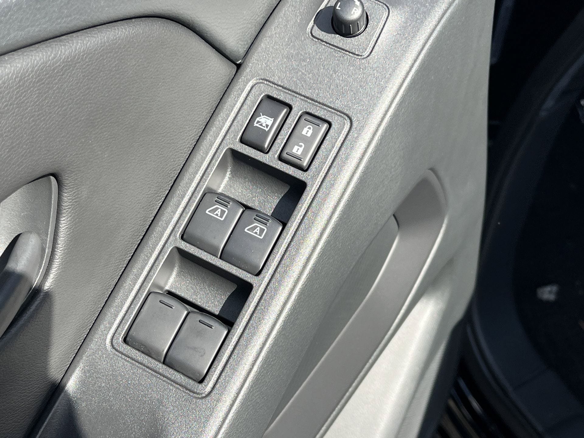 New 2026 Nissan Frontier SV w/ SV Convenience Package RWD image 15