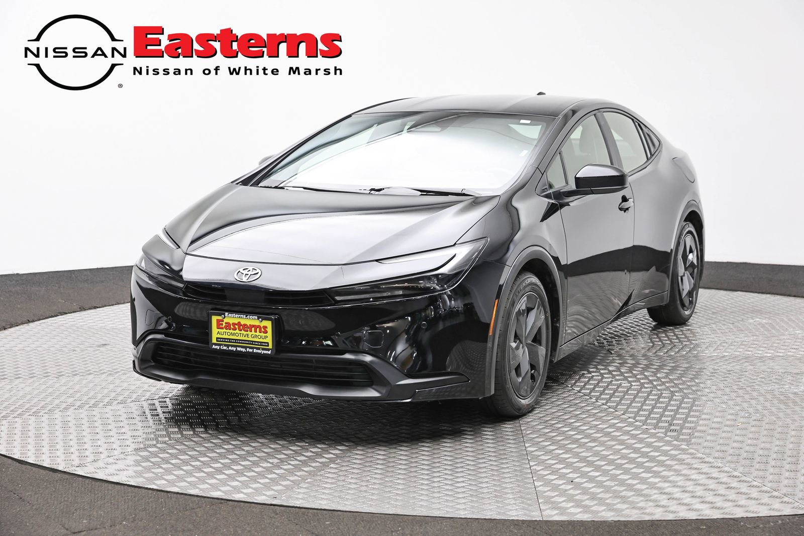Used 2023 Toyota Prius LE FWD image 1