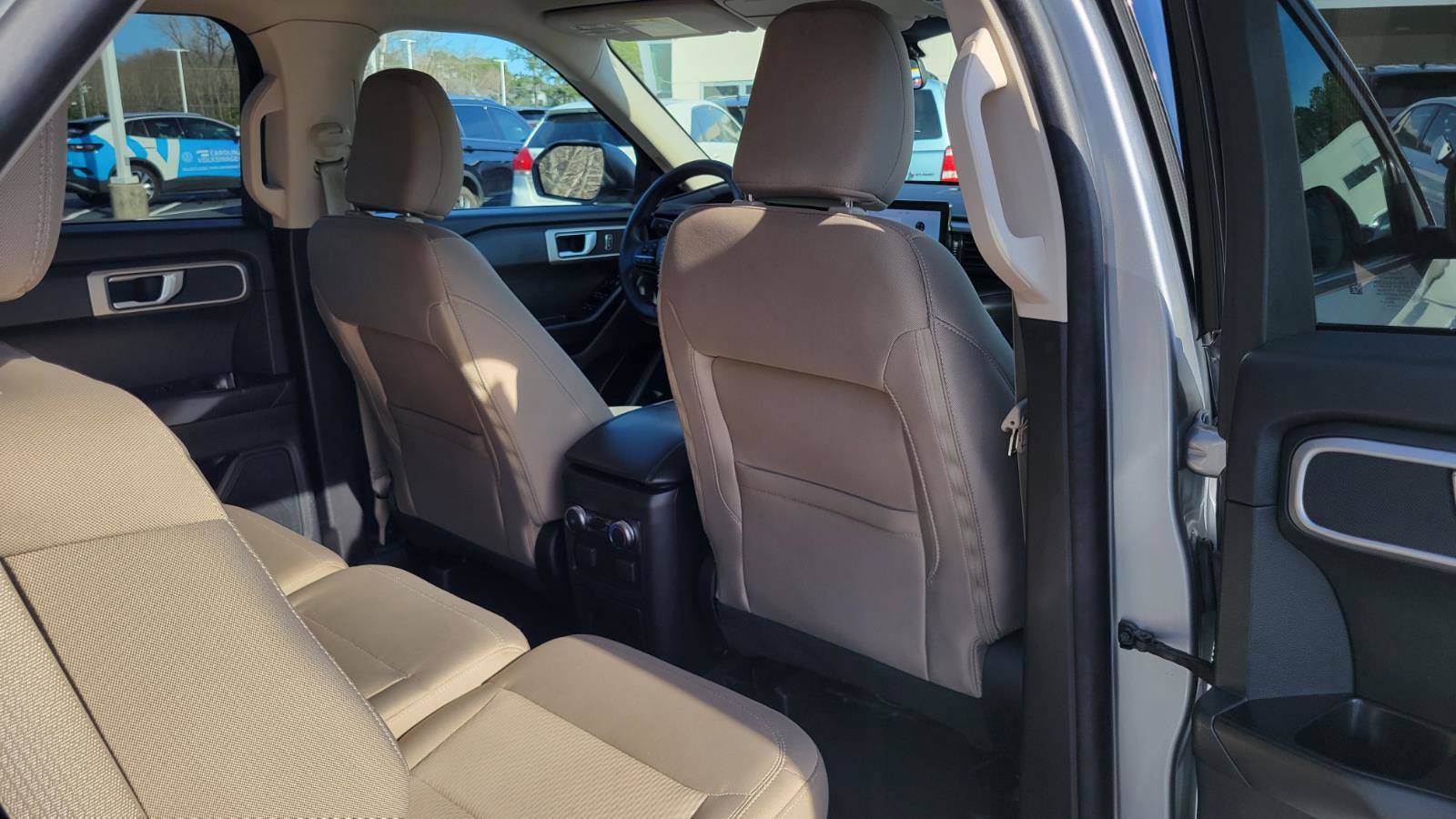 Used 2022 Ford Explorer Base image 41