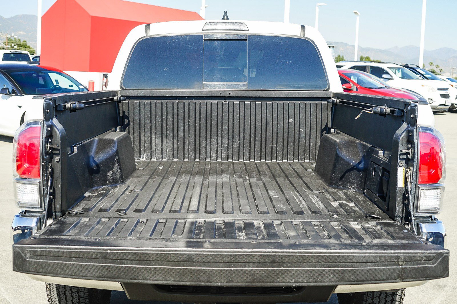 Certified 2023 Toyota Tacoma TRD Off-Road image 28