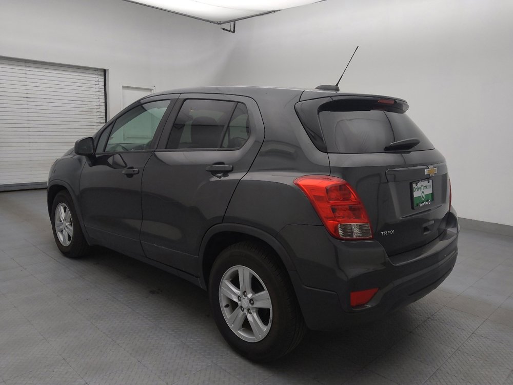 Used 2020 Chevrolet Trax LS w/ Tint and Cruise Package FWD image 5