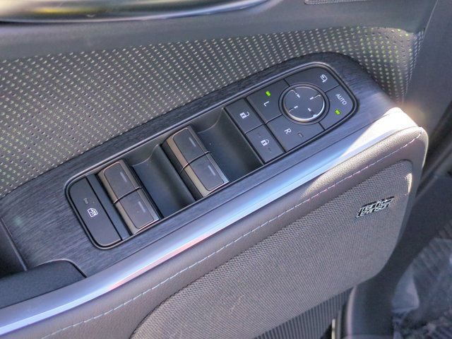 Used 2024 Lexus GX 550 AWD/4WD image 15