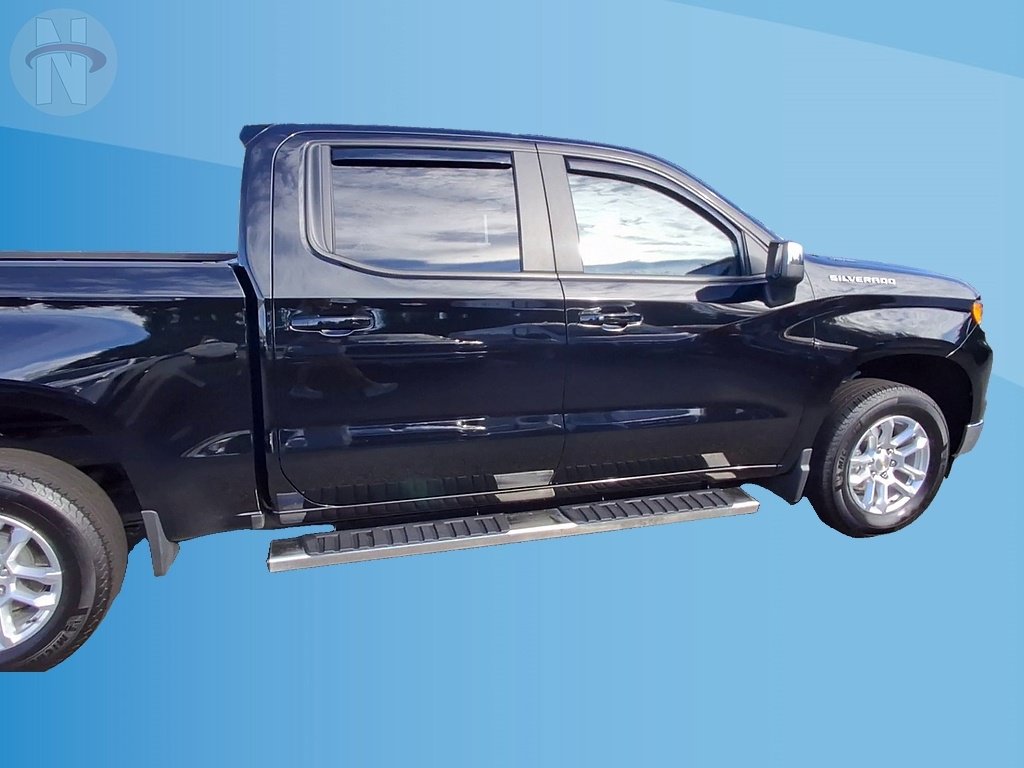 Used 2026 Chevrolet Silverado 1500 LT AWD/4WD image 9