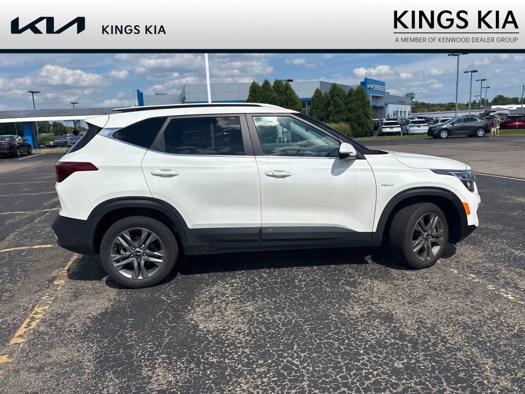 Used 2023 Kia Seltos S w/ Navigation Package AWD/4WD image 6