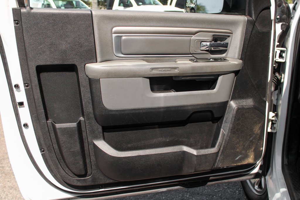 Used 2014 RAM 3500 Tradesman w/ Power & Remote Entry Group image 12