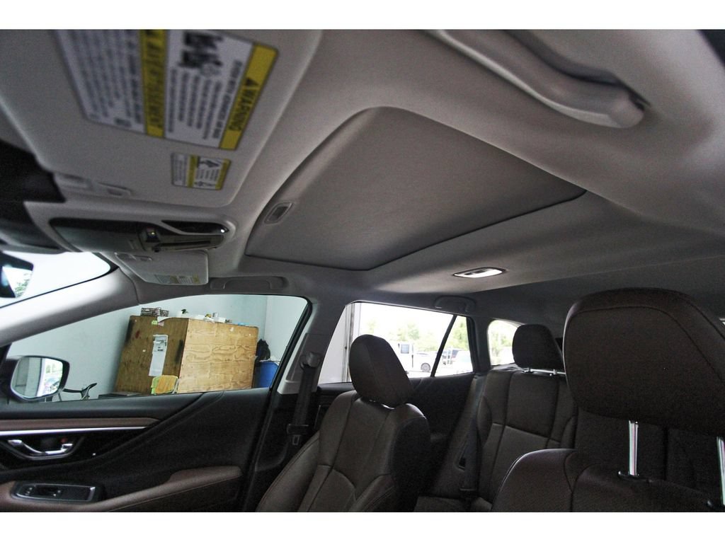 Used 2025 Subaru Outback Touring AWD/4WD image 24