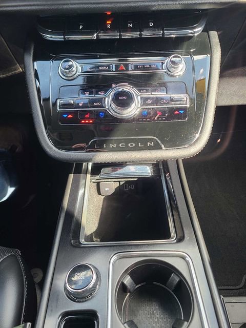 Used 2022 Lincoln Corsair AWD w/ Equipment Group 101A image 29