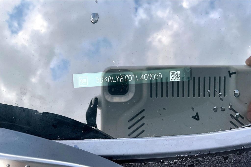 New 2026 GMC Terrain AT4 w/ Convenience Package III image 8