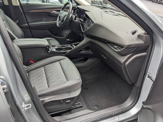 Used 2023 Buick Envision Avenir AWD/4WD image 20