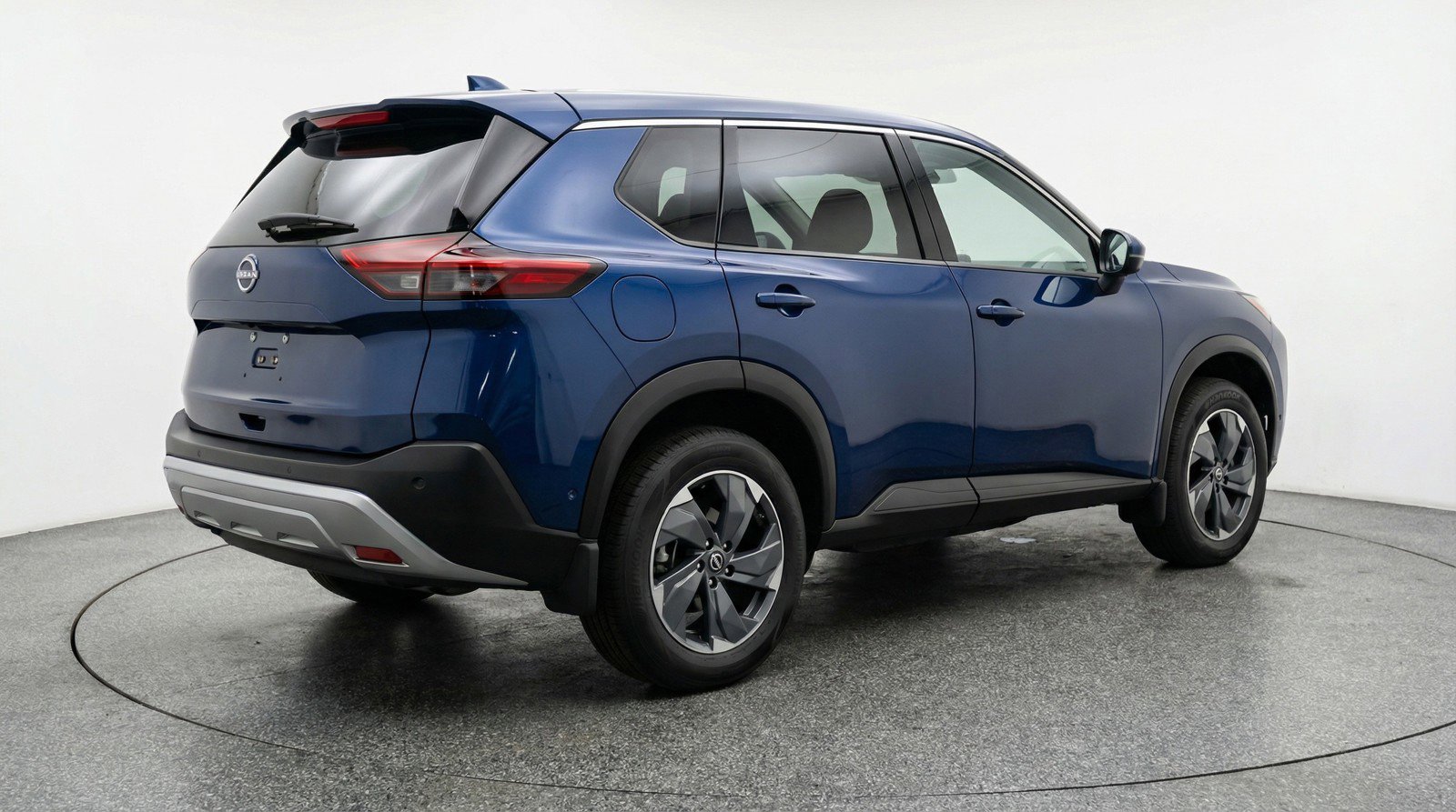 Used 2025 Nissan Rogue SV image 9