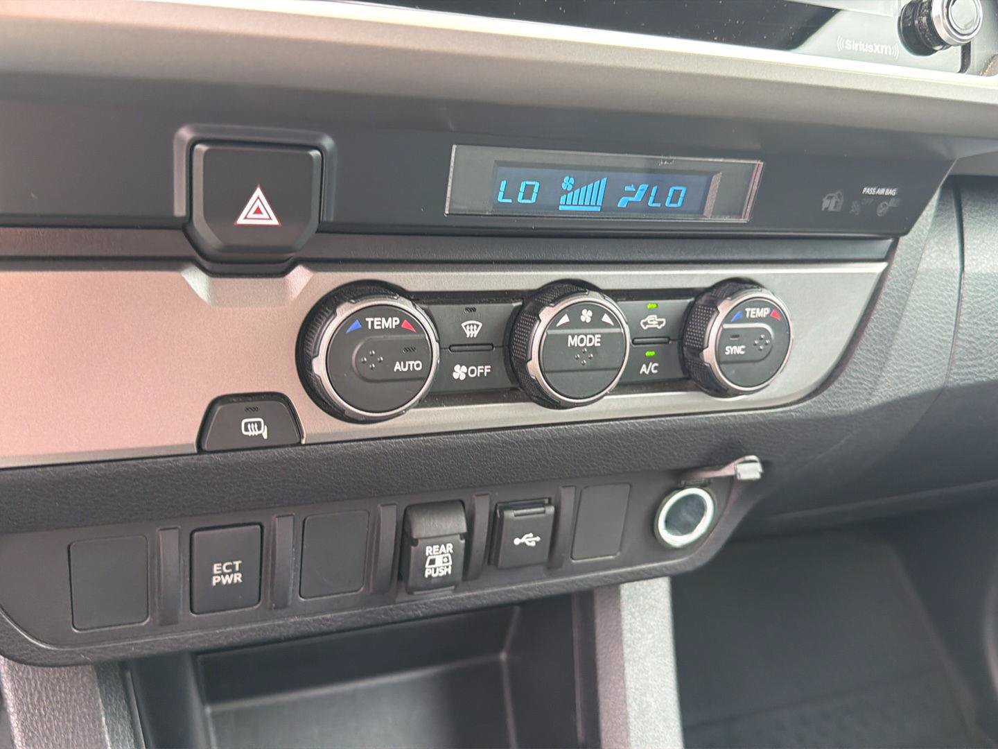 Used 2022 Toyota Tacoma SR5 RWD image 25