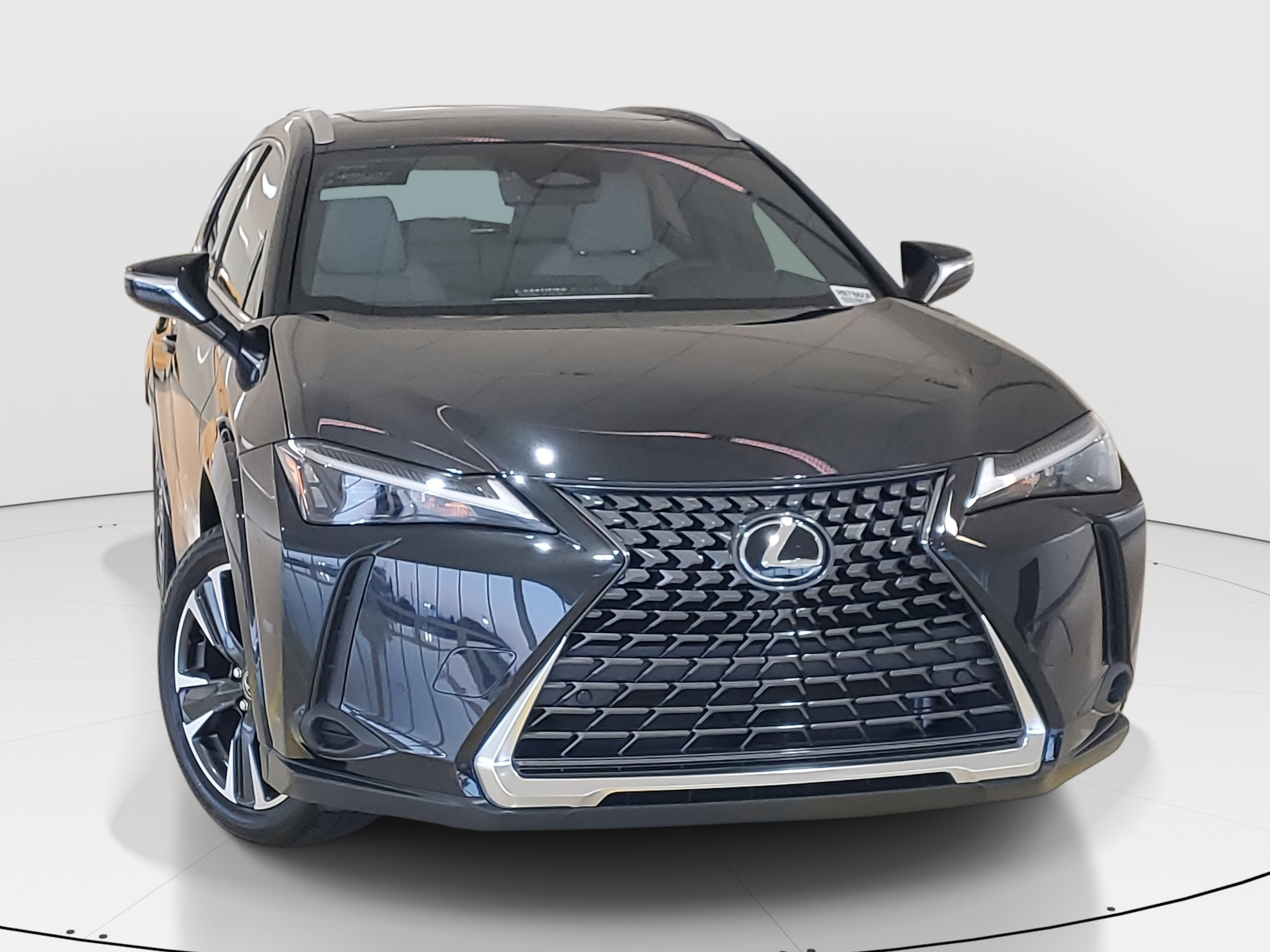 Used 2025 Lexus UX 300h FWD w/ Accessory Package (Z1) image 2