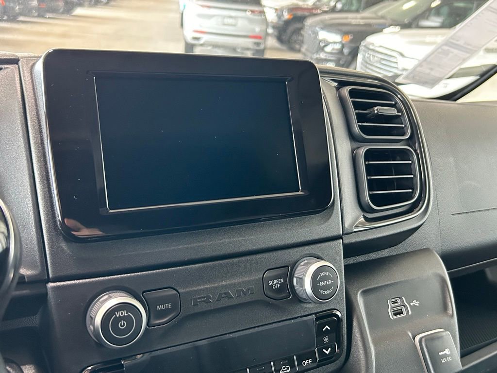 Used 2025 RAM ProMaster 1500 FWD image 11