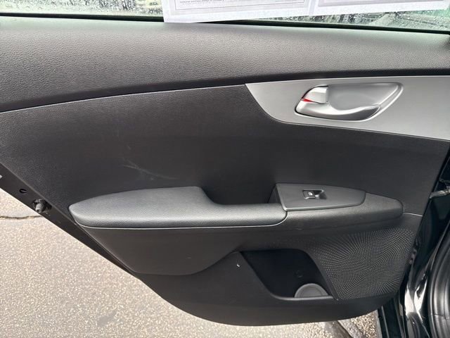 Used 2023 Kia Forte LXS image 36