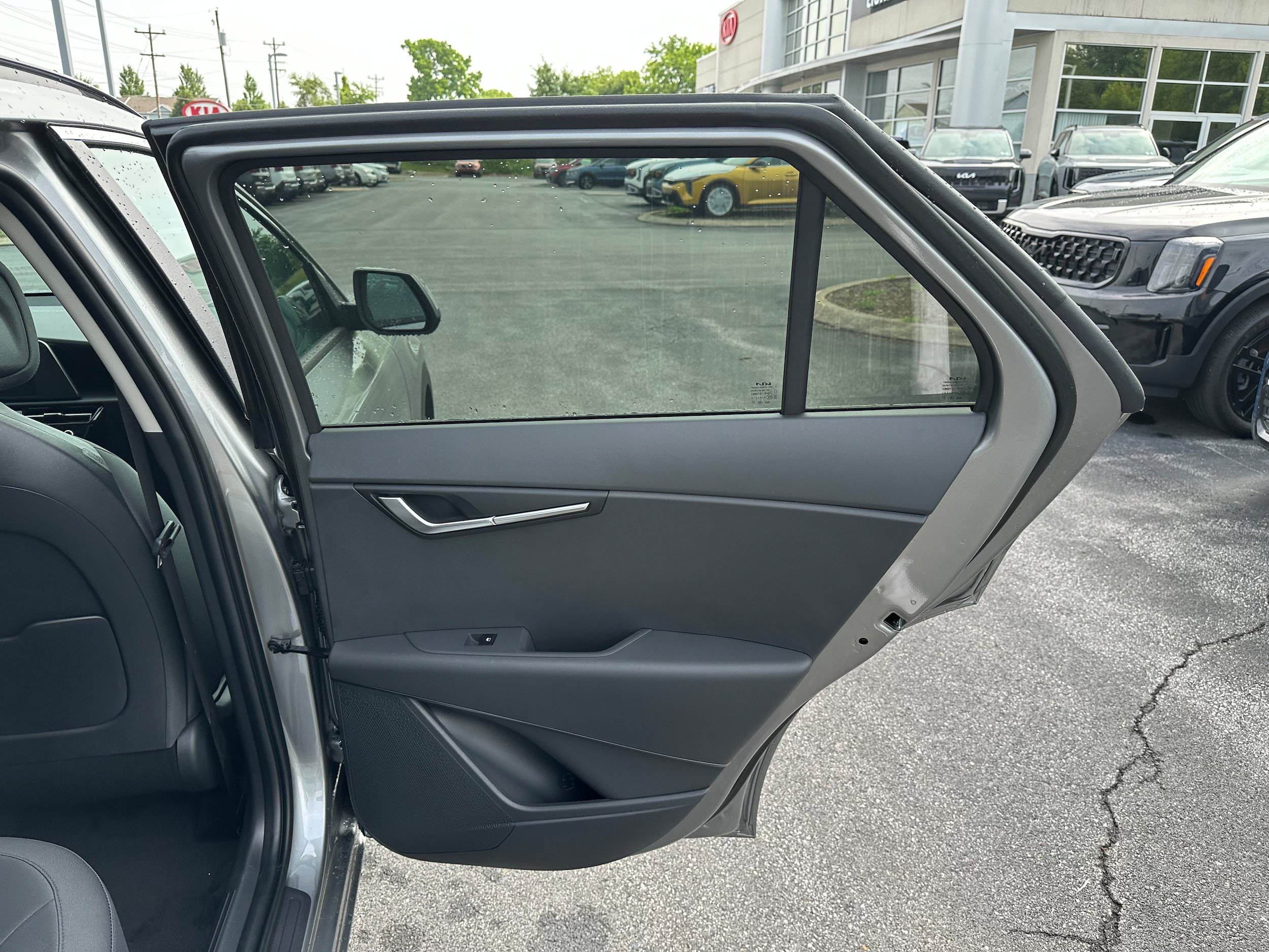 New 2026 Kia Niro LX FWD image 17