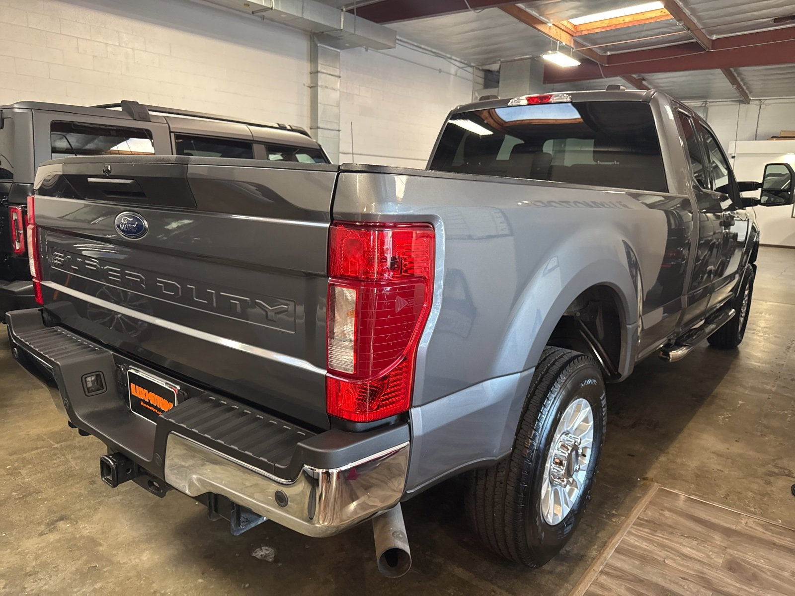 Used 2021 Ford F250 XLT image 2