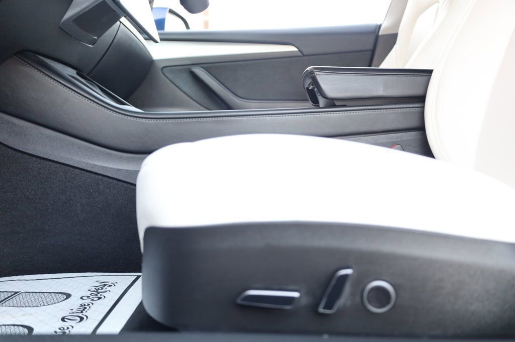 Used 2023 Tesla Model 3 Standard Range image 16