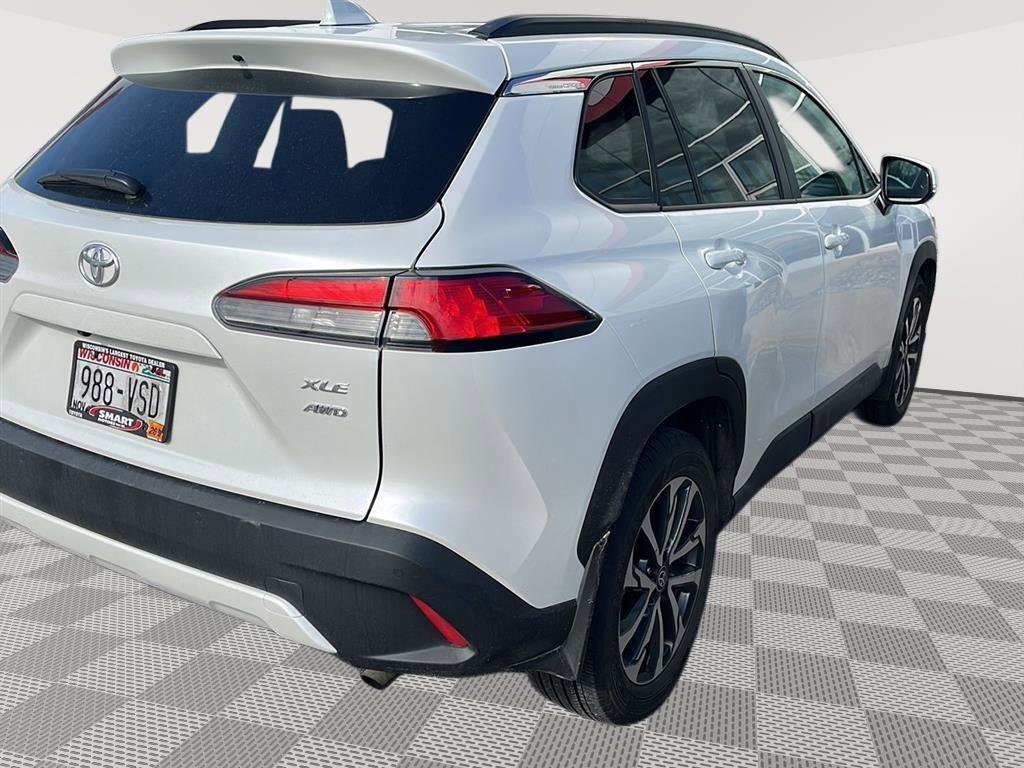 Used 2023 Toyota Corolla Cross XLE w/ Convenience Package image 8