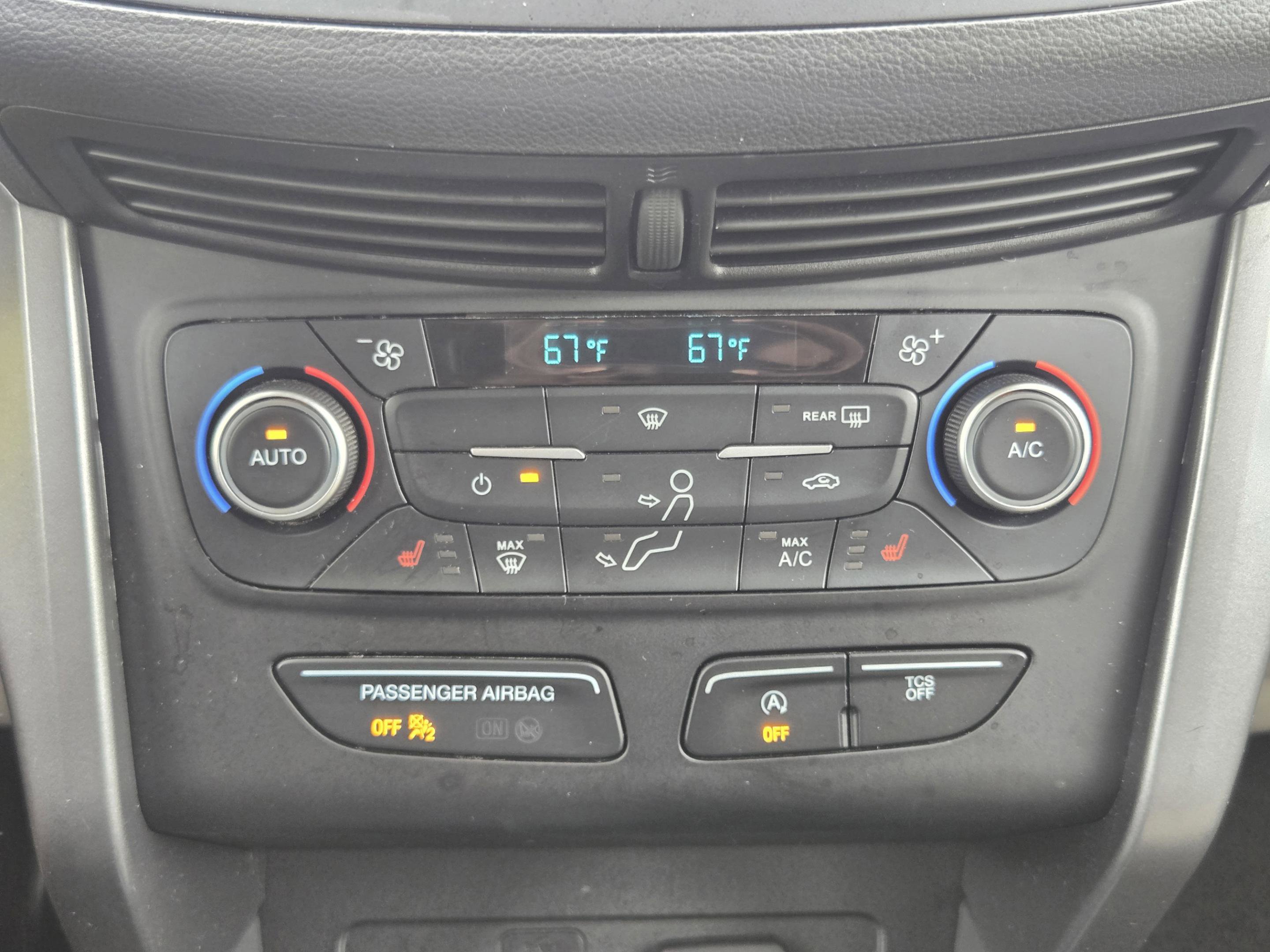 Used 2018 Ford Escape SE FWD image 22