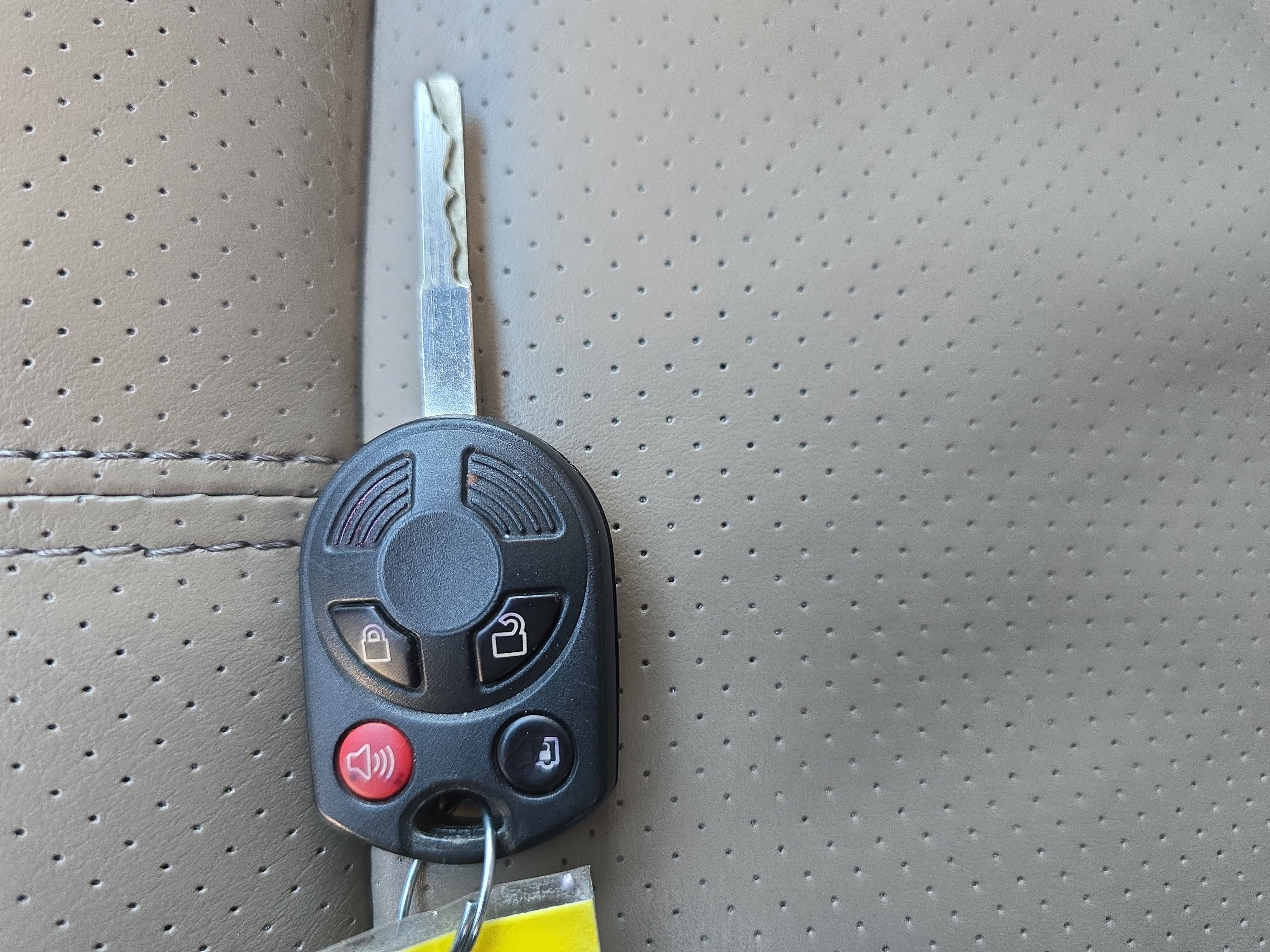 Used 2016 Ford Transit 150 XLT image 37