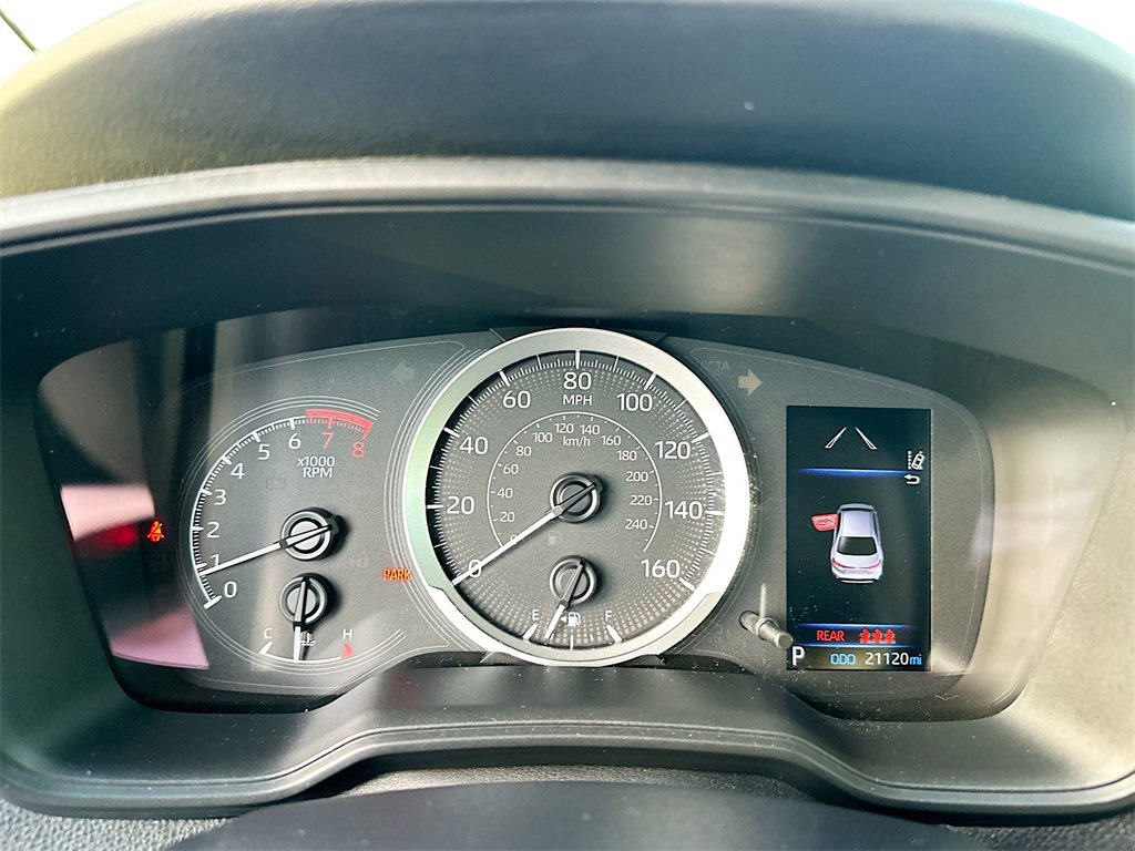 Used 2022 Toyota Corolla LE image 12