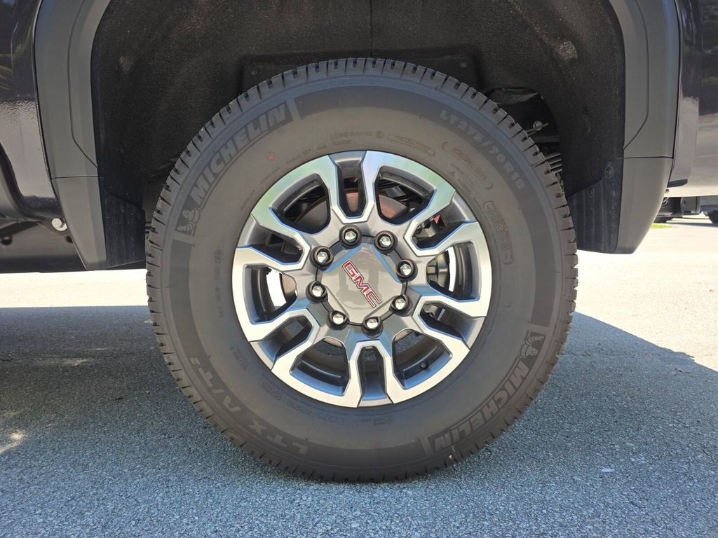 Used 2025 GMC Sierra 3500 SLT w/ SLT Convenience Package AWD/4WD image 15
