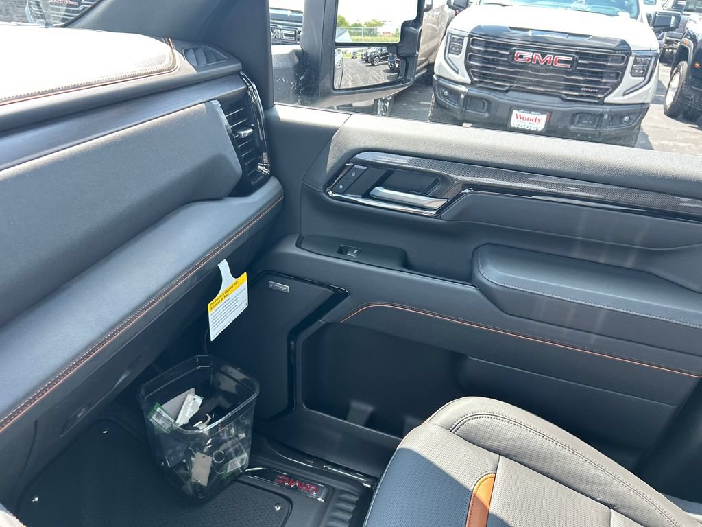 New 2026 GMC Sierra 2500 AT4 w/ AT4 Premium Plus Package AWD/4WD image 29