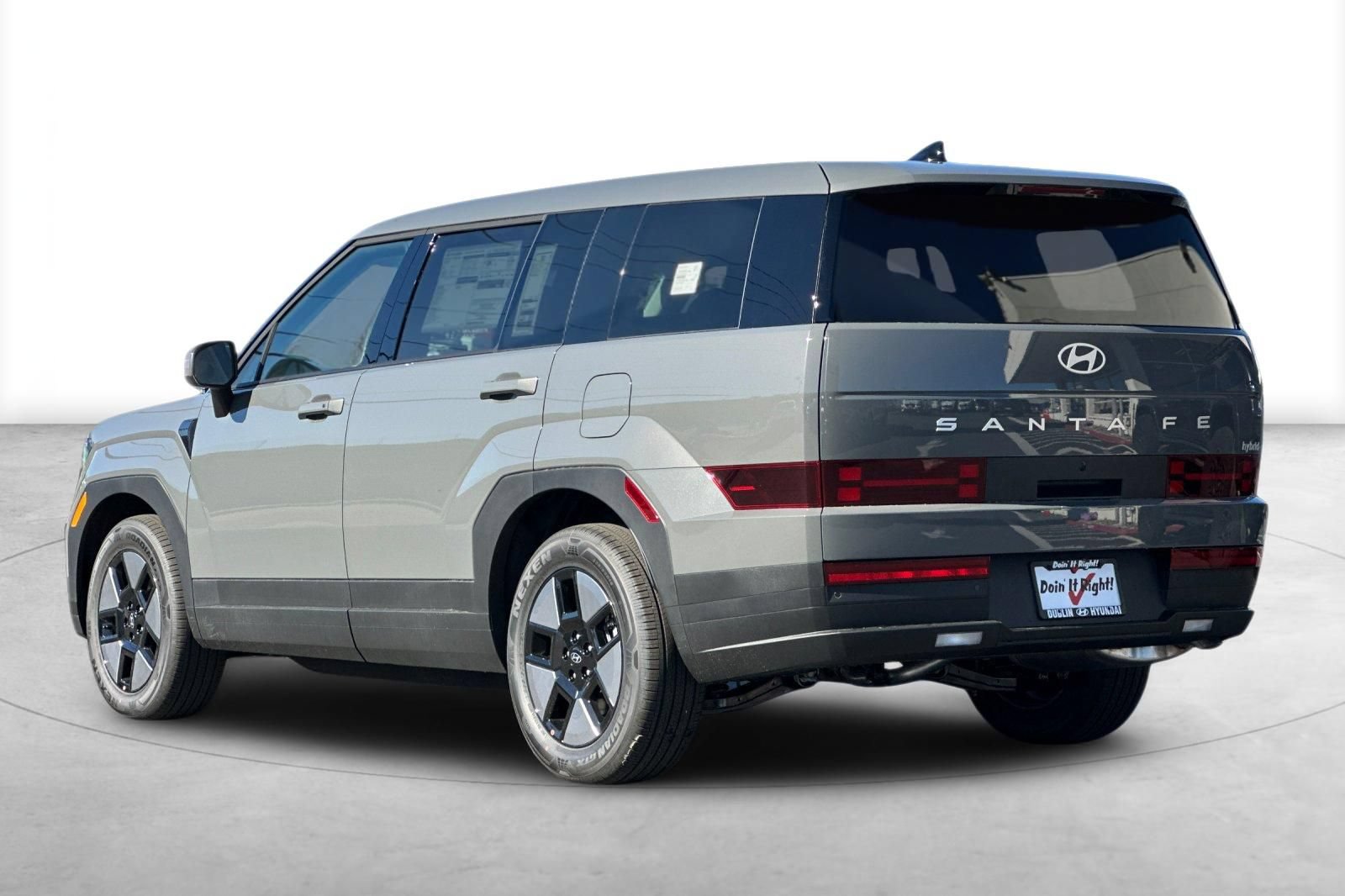 Certified 2026 Hyundai Santa Fe SE FWD image 4