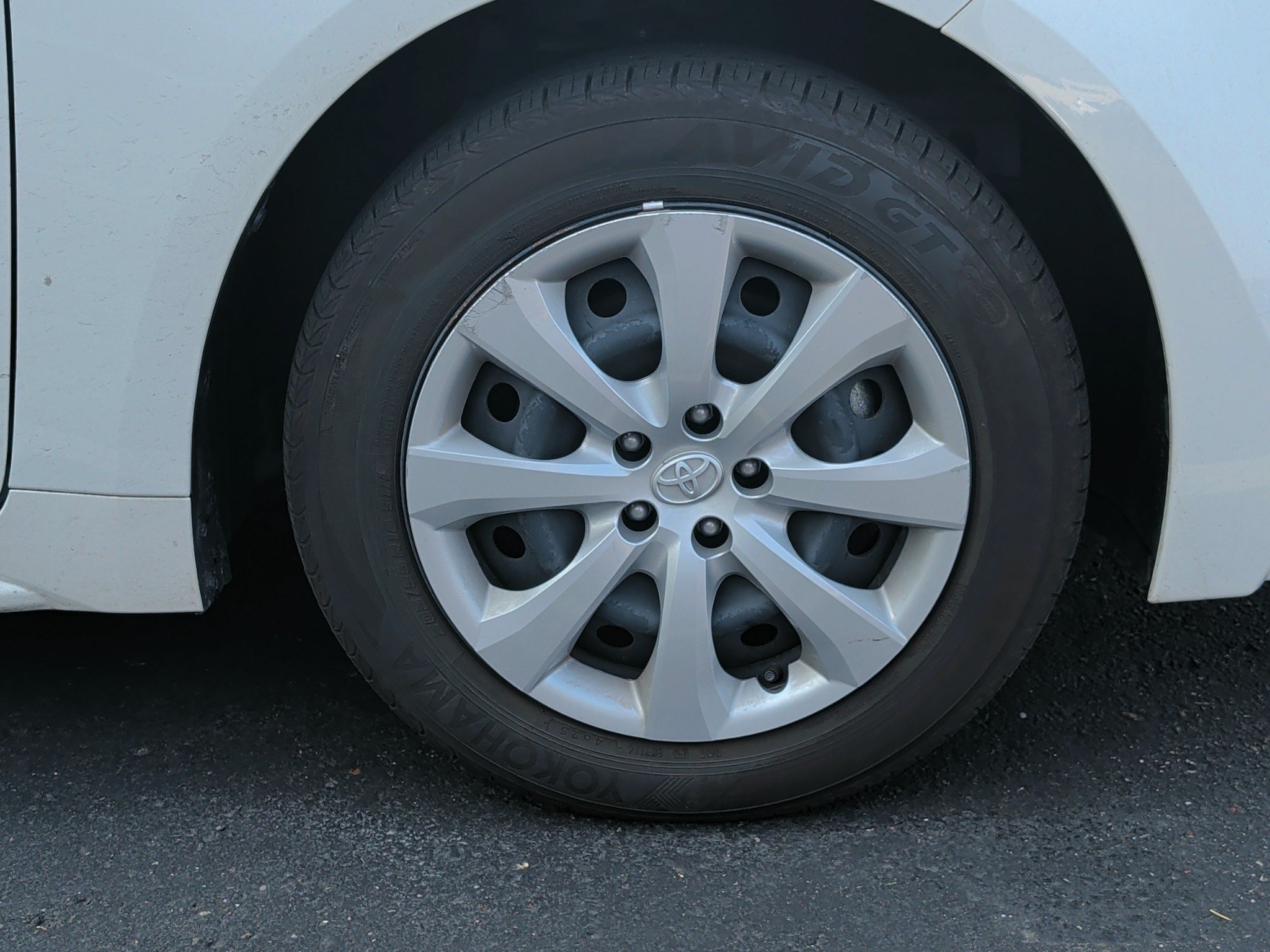 Certified 2026 Toyota Corolla LE FWD image 5