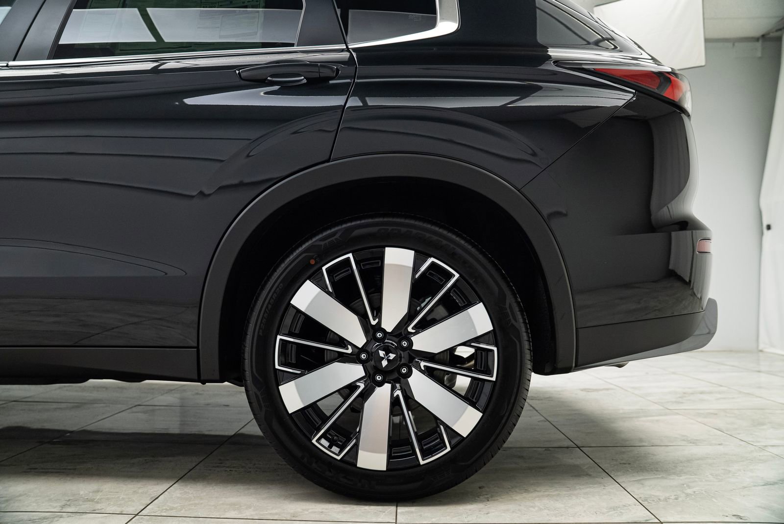 New 2026 Mitsubishi Outlander SE image 23