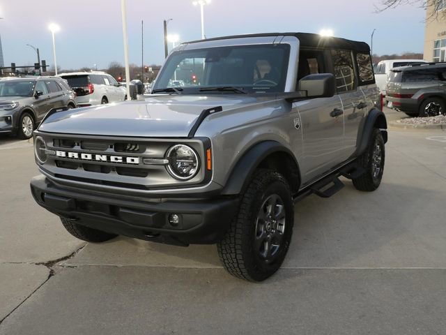 Used 2023 Ford Bronco Big Bend image 2