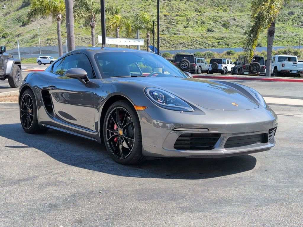 Used 2019 Porsche 718 Cayman S image 3