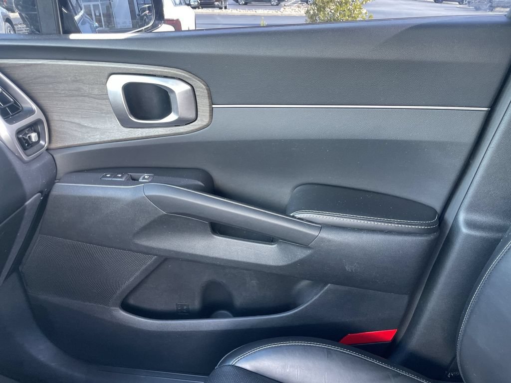 Used 2021 Kia Sorento EX w/ Panoramic Sunroof Package FWD image 20