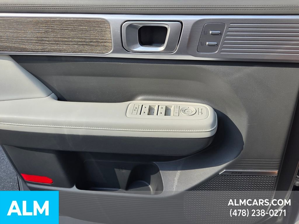 Used 2024 Hyundai Santa Fe Limited image 30