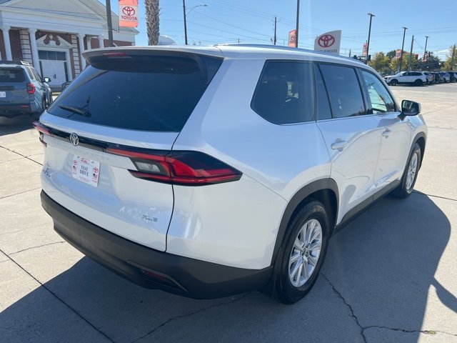 New 2026 Toyota Grand Highlander XLE image 8