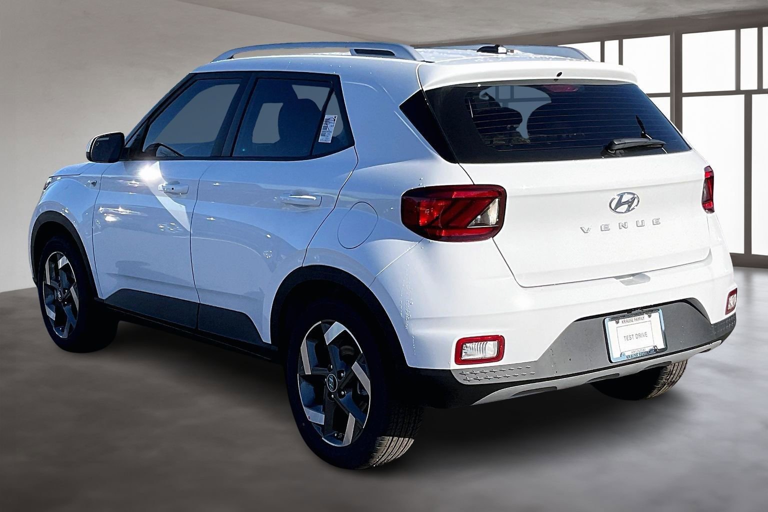 New 2026 Hyundai Venue SEL FWD image 3