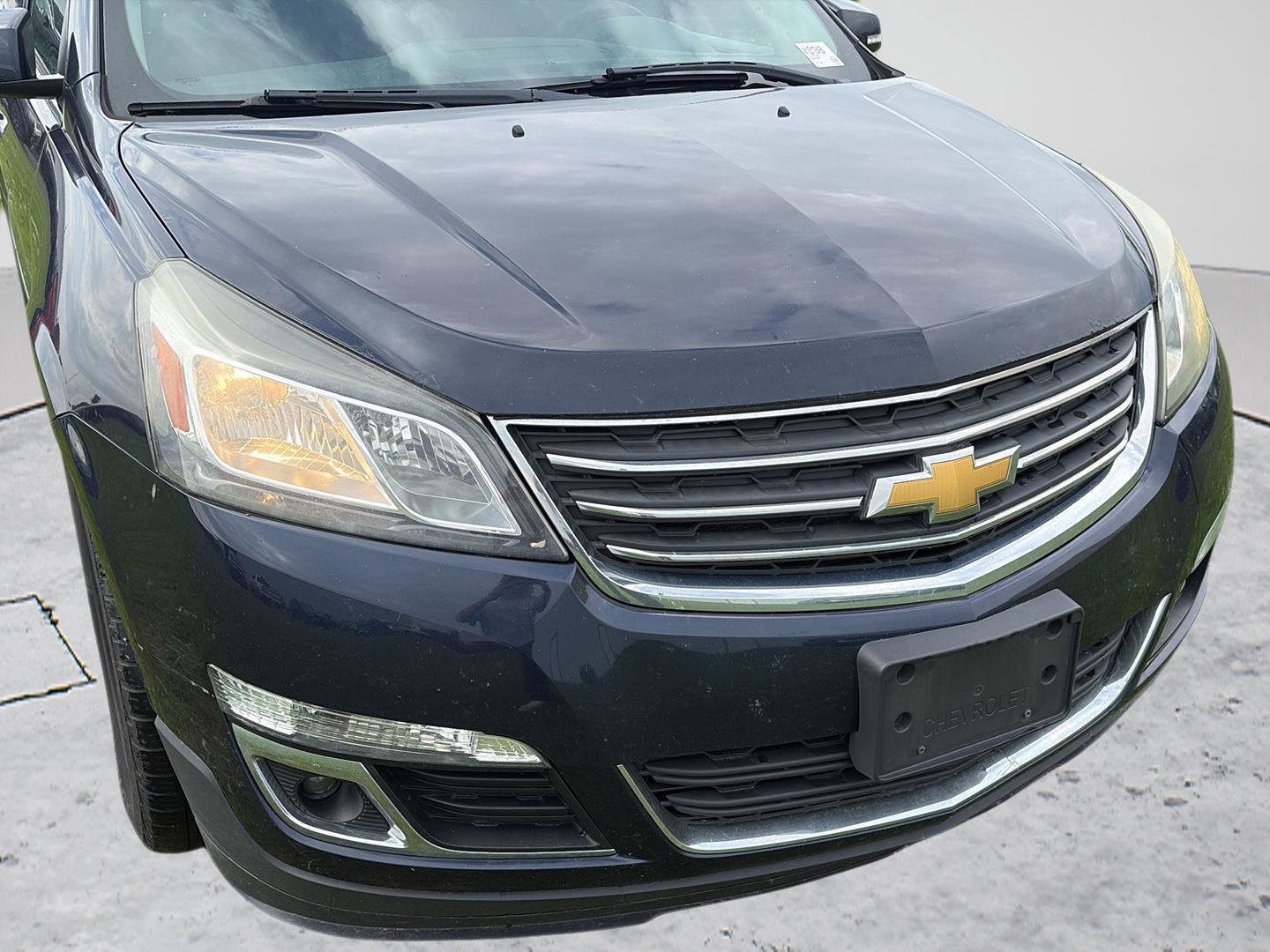 Used 2015 Chevrolet Traverse LT FWD image 9
