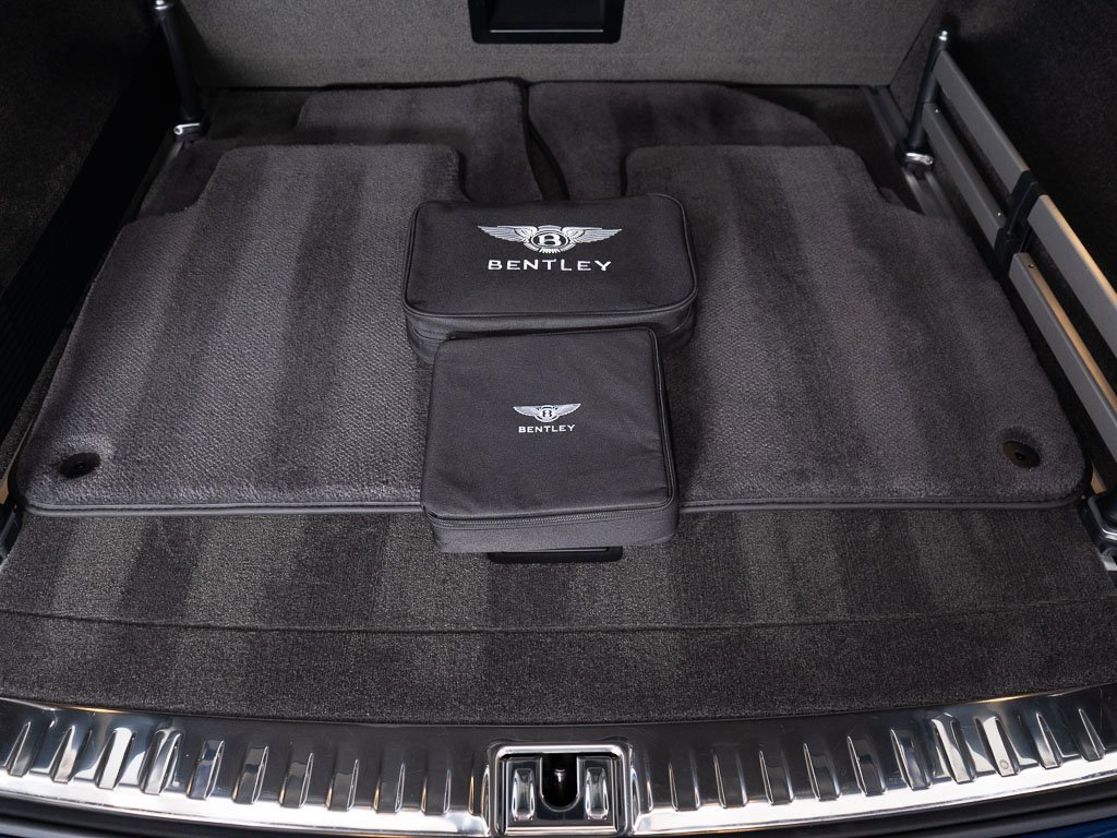 Certified 2025 Bentley Bentayga Extended Wheelbase image 47