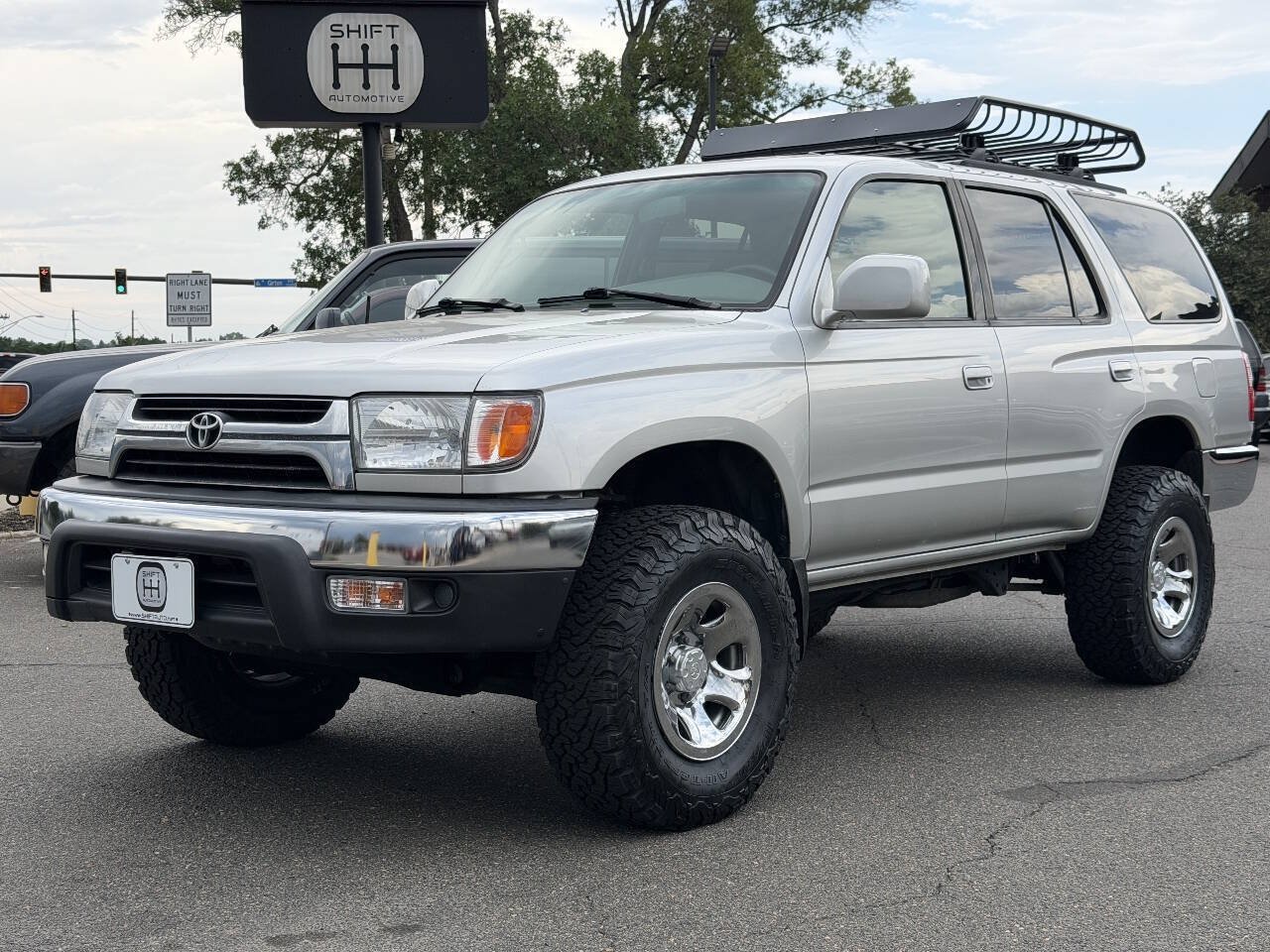 Used 2001 Toyota 4Runner SR5 AWD/4WD image 1