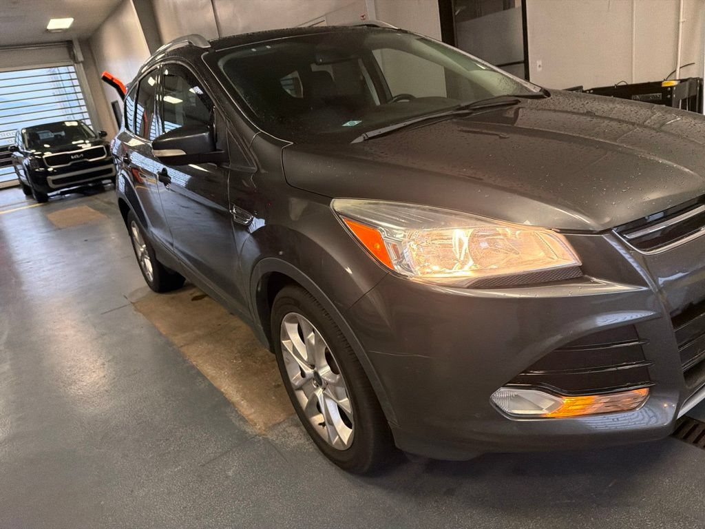 Used 2016 Ford Escape Titanium FWD image 5