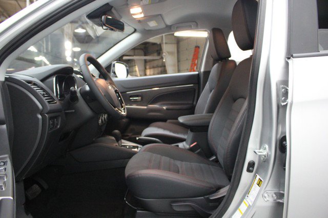 New 2026 Mitsubishi Outlander Sport SE AWD/4WD image 6